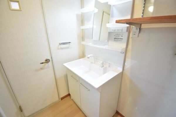 独立洗面台(洗髪洗面化粧台)