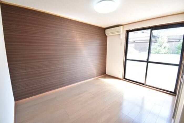 物件内観写真14　(東洋室６帖)