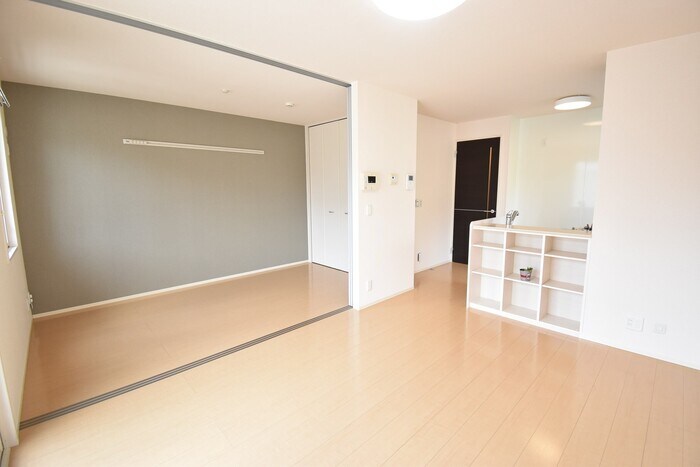 物件内観写真9　(ＬＤＫ１０．２帖)