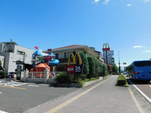 マクドナルド栗林店(781ｍ)