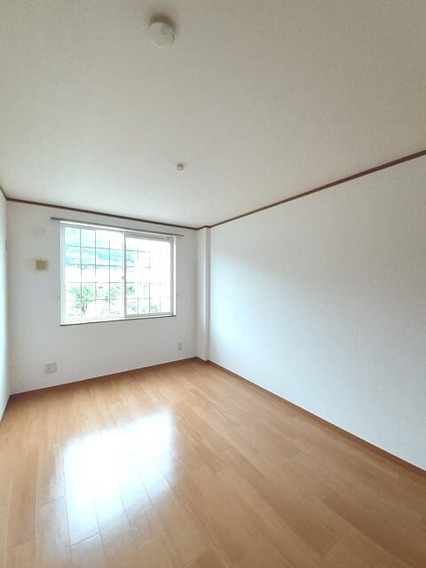 物件内観写真8　(その他部屋・スペース)