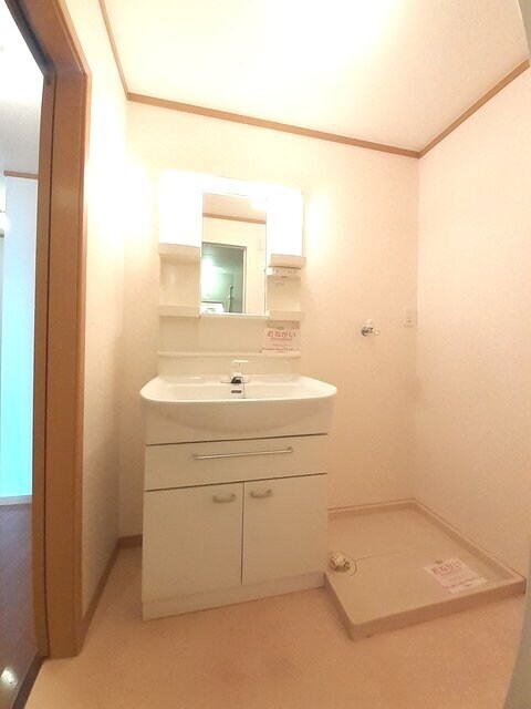 物件内観写真7　(洗面所)