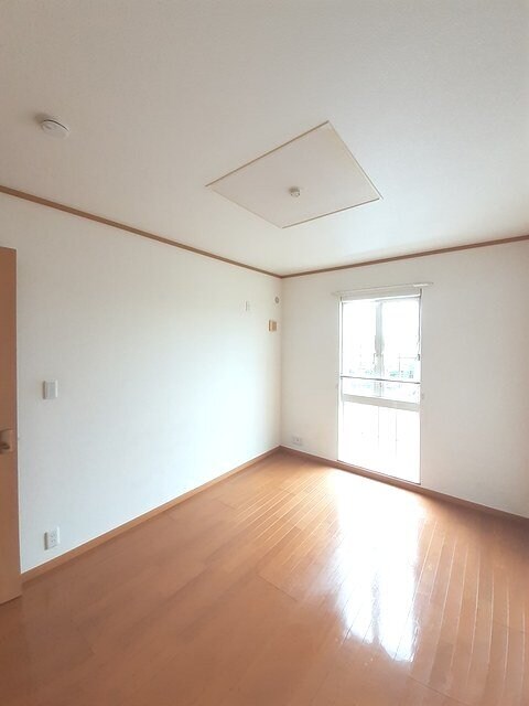 物件内観写真8　(その他部屋・スペース)