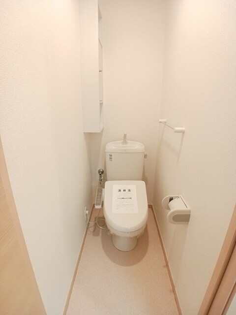 物件内観写真6　(トイレ)