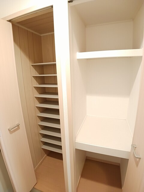 物件内観写真8　(その他部屋・スペース)