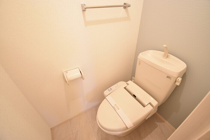 物件内観写真6　(温水洗浄暖房便座)