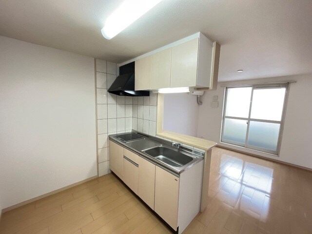 物件内観写真3　(キッチン)