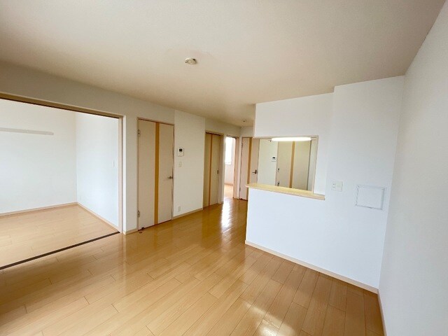 物件内観写真8　(リビング)