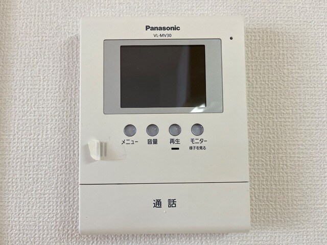 物件内観写真13　(カメラ付インターホン)