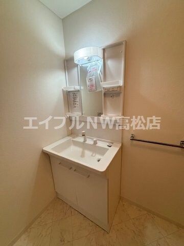 物件内観写真6　(洗面台)