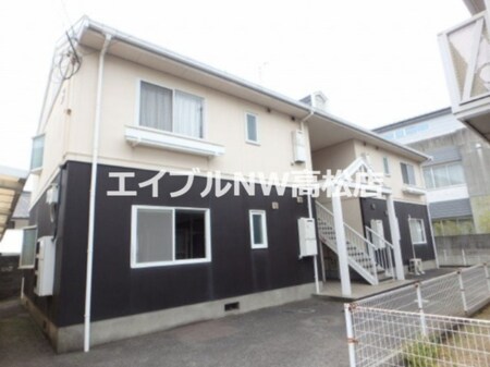 屋島フレグランス外観写真