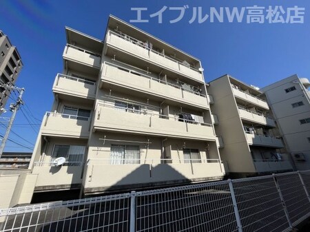 上之町カネヒロハイツ外観写真