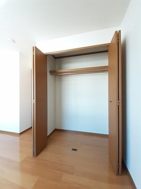 物件内観写真10　(収納)