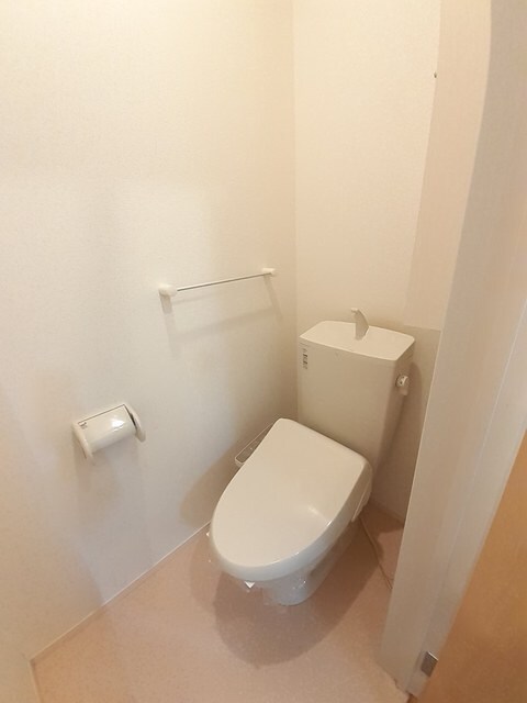 物件内観写真7　(トイレ)