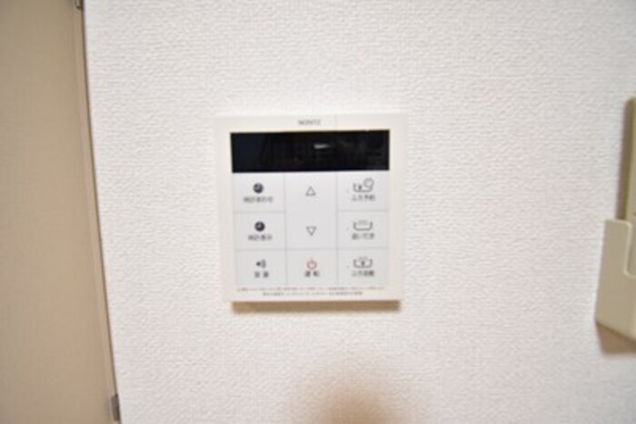 物件内観写真19　(追い焚き給湯)