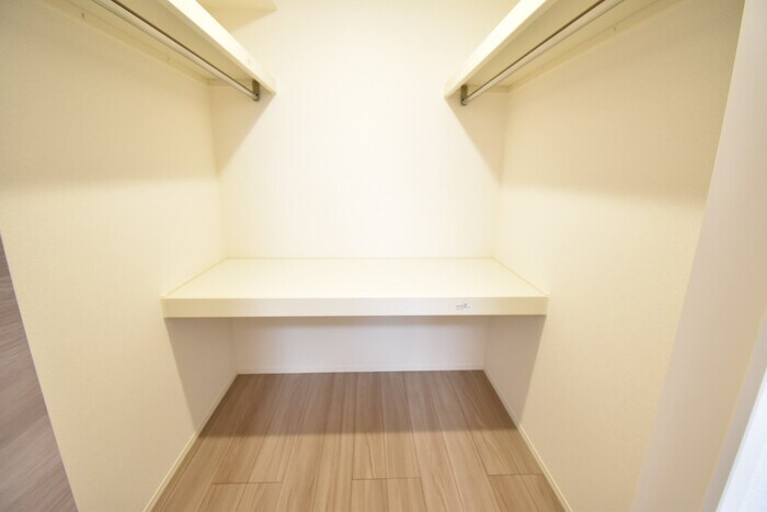 物件内観写真10　(ウォークインクローゼット)