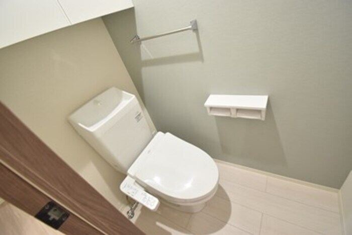 物件内観写真5　(温水洗浄暖房便座)