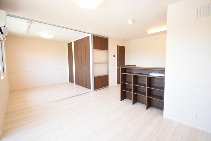 物件内観写真4　(LDK１１．２帖)