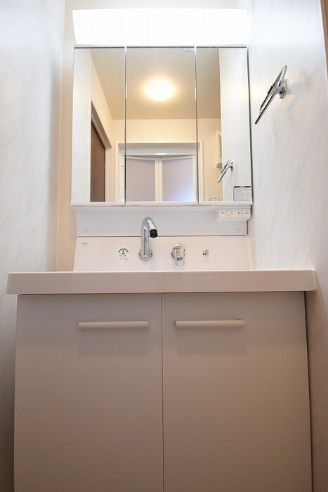 物件内観写真7　(洗髪洗面化粧台)