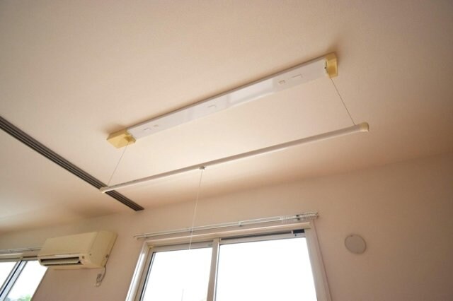 物件内観写真16　(室内物干し)