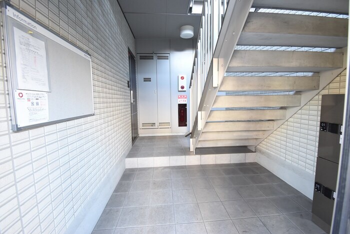 物件外観写真9　(ロビー)