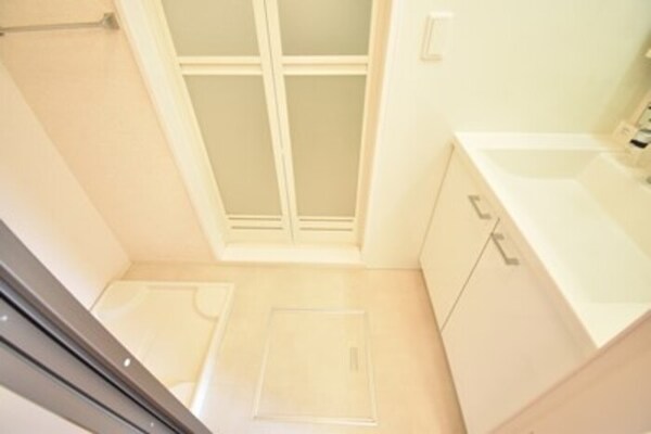 室内洗濯機置場・洗髪洗面化粧台