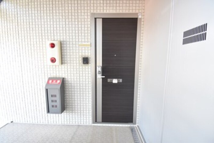 物件内観写真19　(玄関)