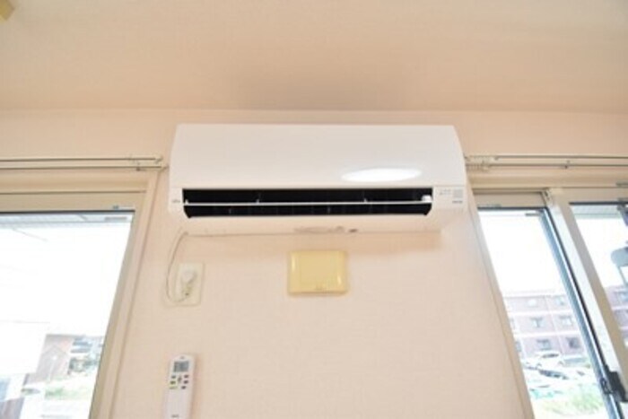 物件内観写真23　(備付エアコン（ＬＤＫ）)