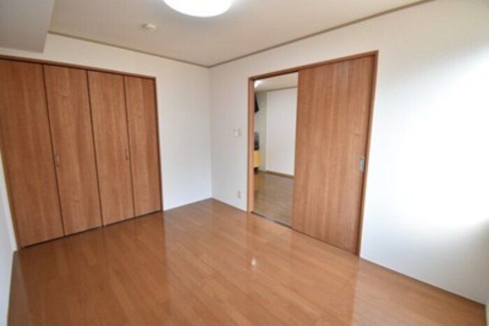 物件内観写真11　(南洋室６帖～ＤＫ９帖)