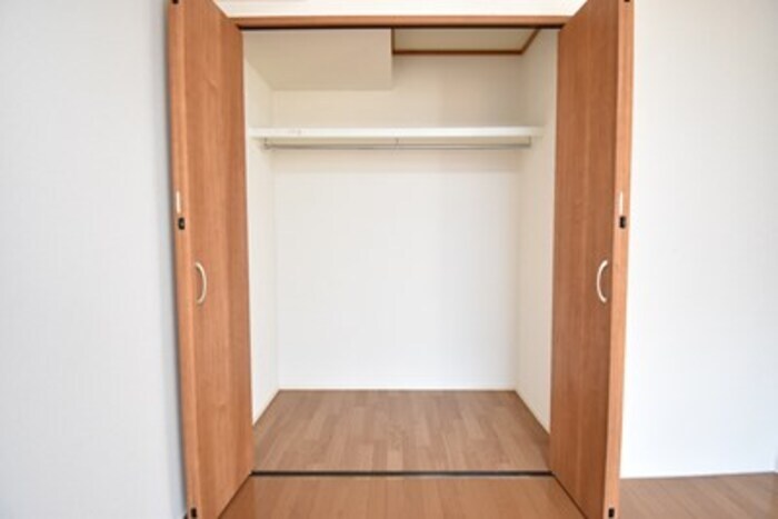 物件内観写真16　(クローゼット（南洋室）)
