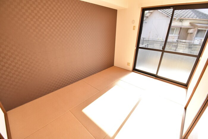 物件内観写真25　(和室６帖)