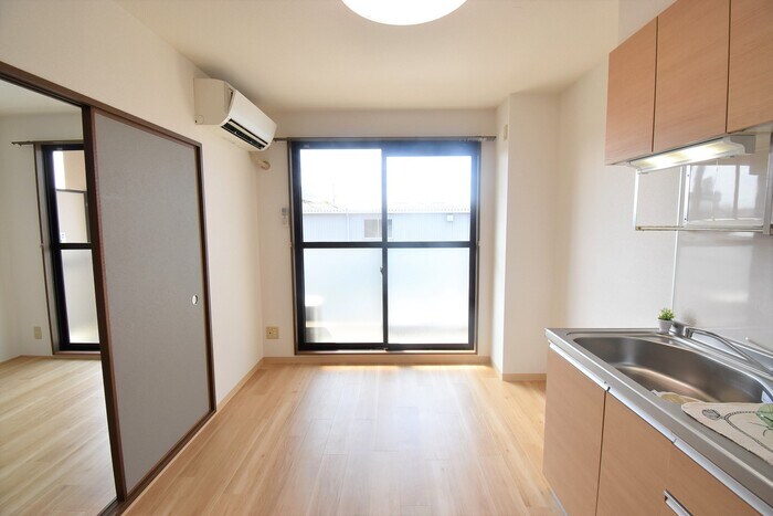 物件内観写真11　(ＤＫ６．４帖)