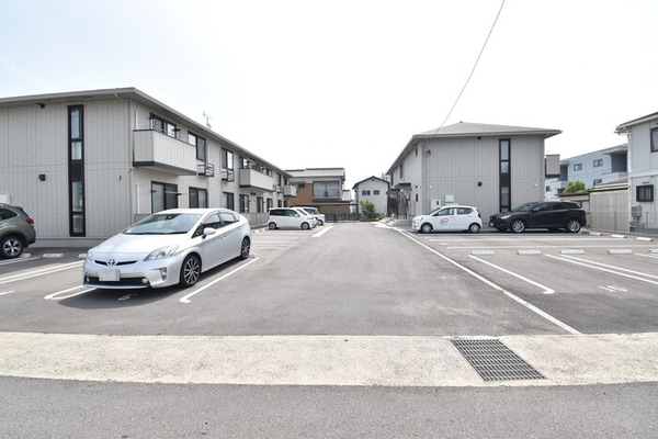 駐車場(駐車場)