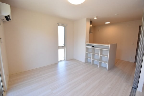 居室(ＬＤＫ１０．９帖)