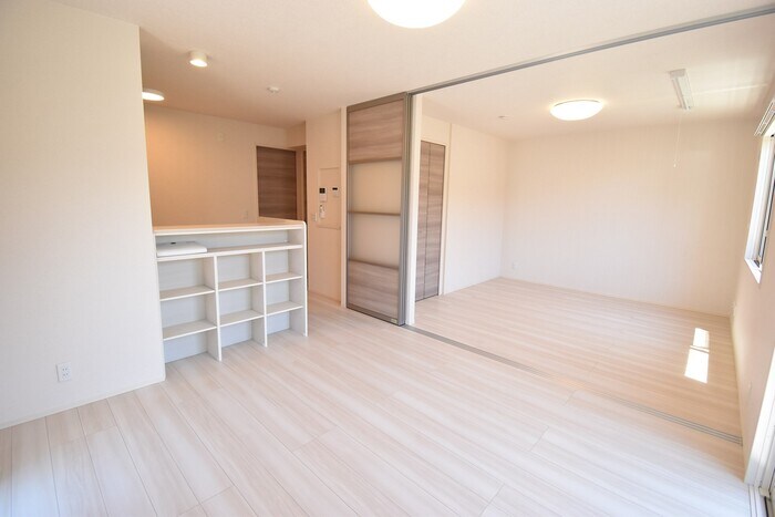 物件内観写真8　(ＬＤＫ１０．９帖)