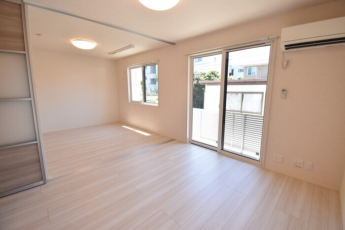 物件内観写真9　(ＬＤＫ１０．９帖)