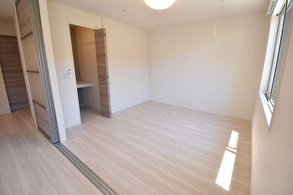 洋室(洋室６．１帖)