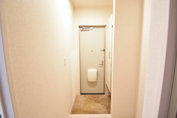 物件内観写真15　(玄関)