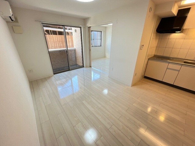 物件内観写真12　(リビング)