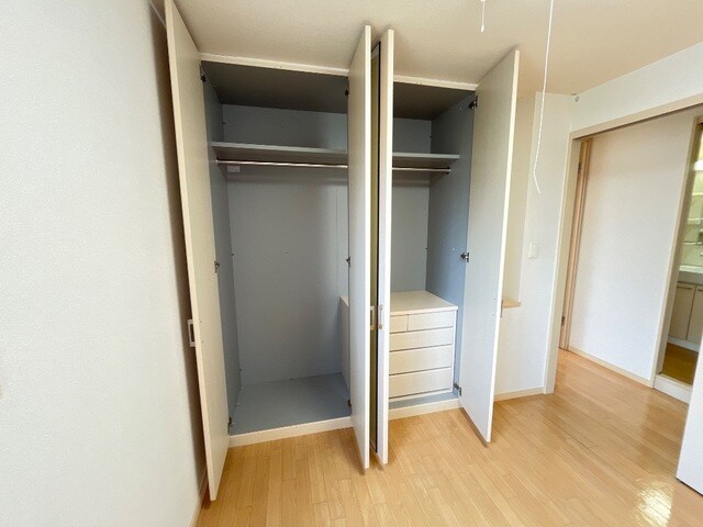 物件内観写真9　(クローゼット)