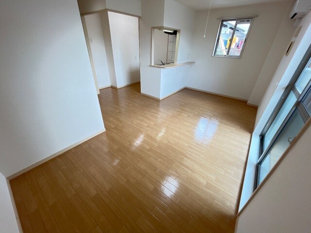 物件内観写真12　(リビング)