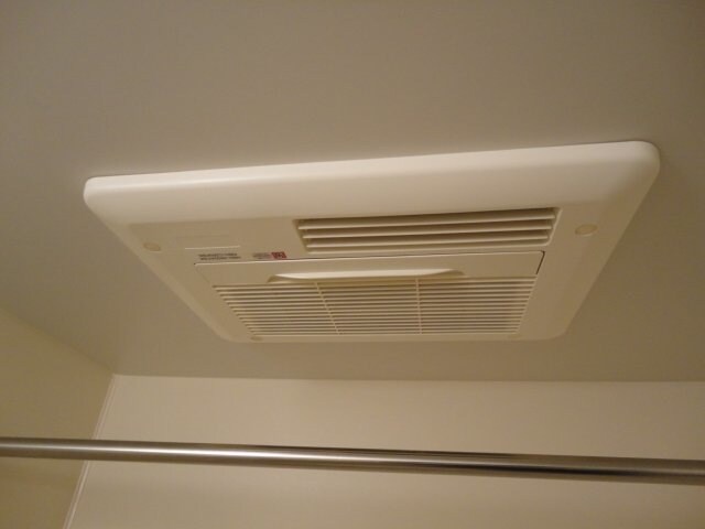 物件内観写真17　(浴室乾燥機)