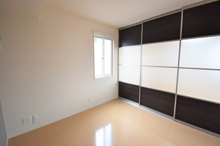 物件内観写真16　(洋室４．５帖)