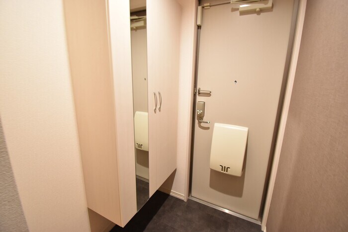 物件内観写真22　(玄関)