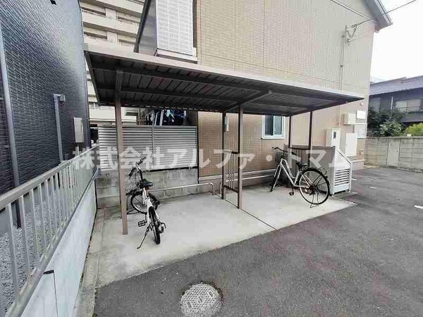 建物設備(駐輪場)