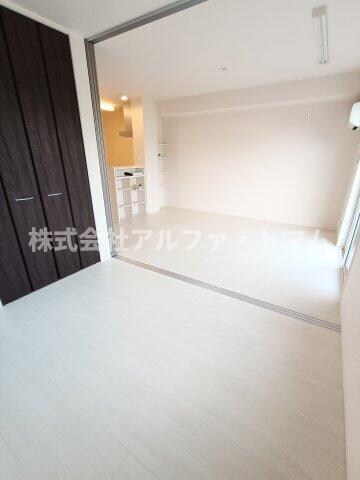 物件内観写真9　(西洋室６．２帖)