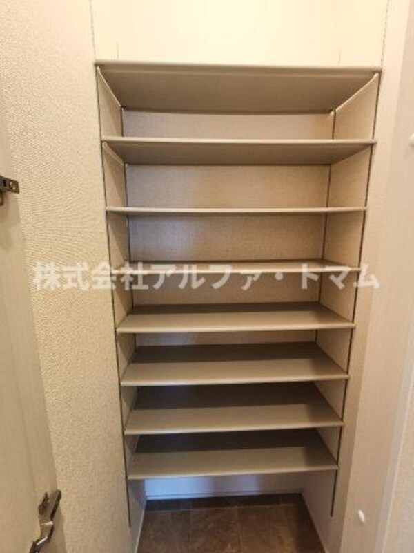 収納(シューボックス)