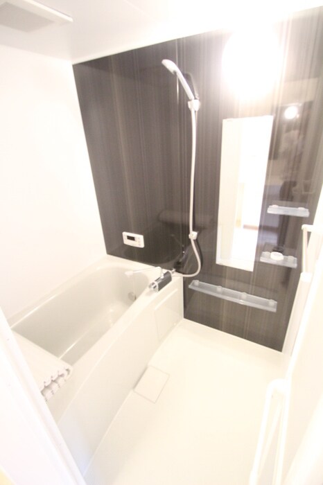 物件内観写真7　(浴室)