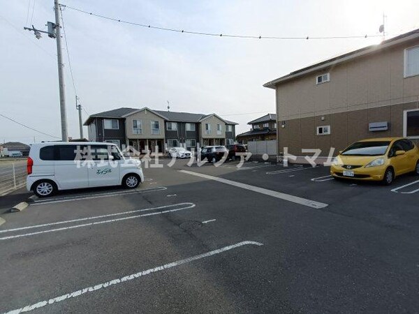 駐車場(駐車場)
