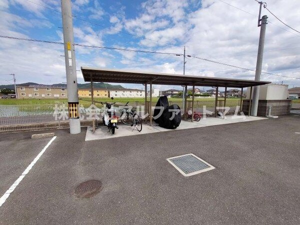 駐車場(駐輪場)